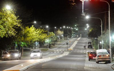 La Usina renovó la iluminación de la avenida Monseñor De Andrea