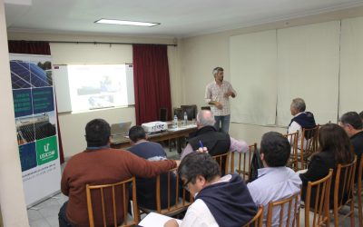 Charla sobre soluciones en energías renovables aplicadas al agro